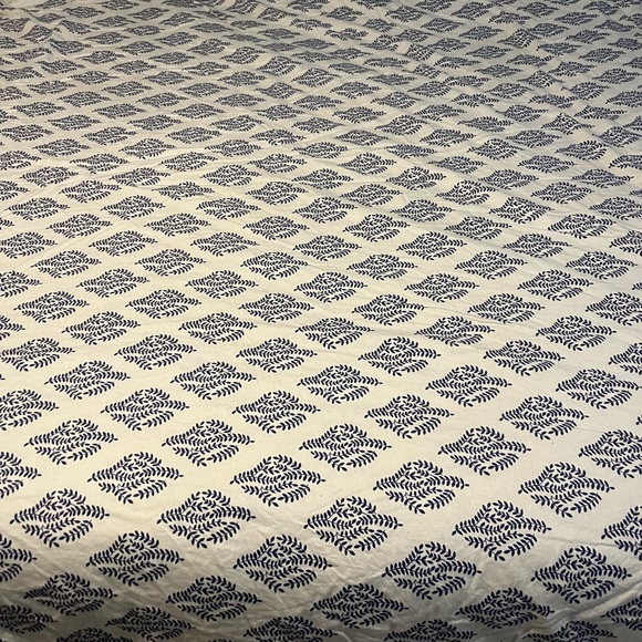 queen comforter Paisley and floral reversible - Picture 3 of 6